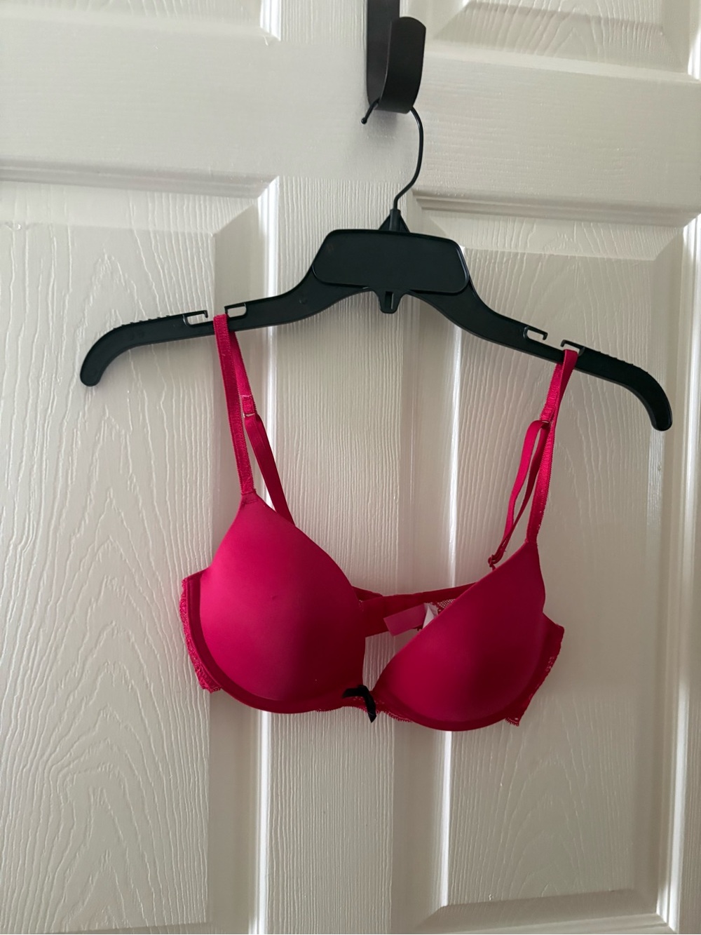 PINK Victoria's Secret Vibrant Pink Push-Up Bra
